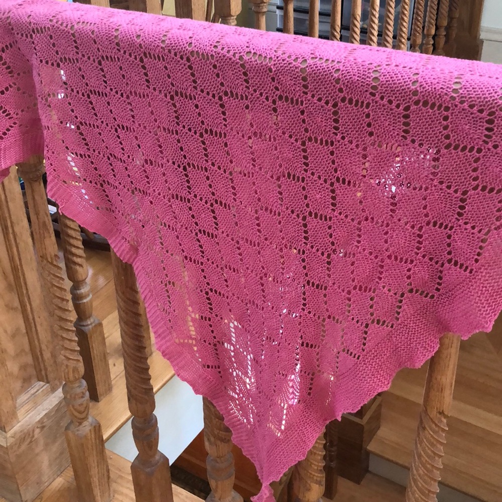 Vintage knit shawl/scarf